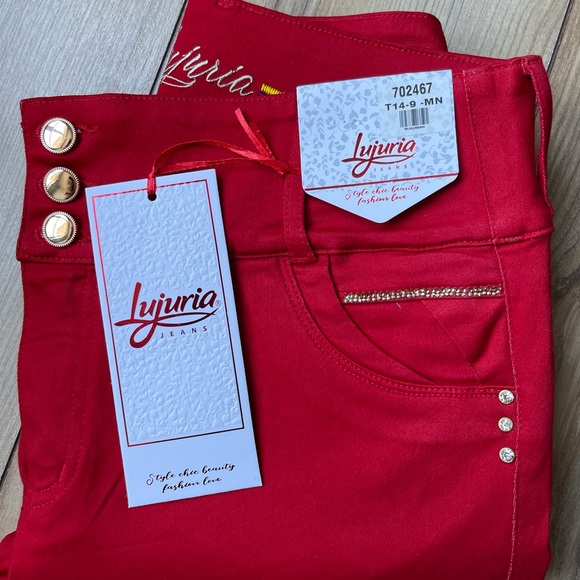 LUJURIA JEANS, Colombian Butt Lifter Rhinestone Red Skinny Jeans SIZE 3 - Picture 6 of 10